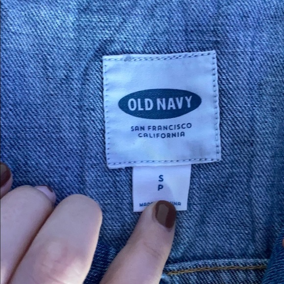 old navy sleeveless jean jacket - Picture 2 of 3